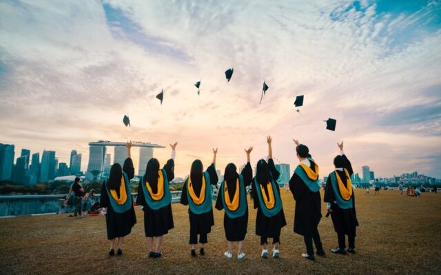 Chuyên gia Yes Study hướng dẫn giải trình nguồn gốc tài chính du học Canada