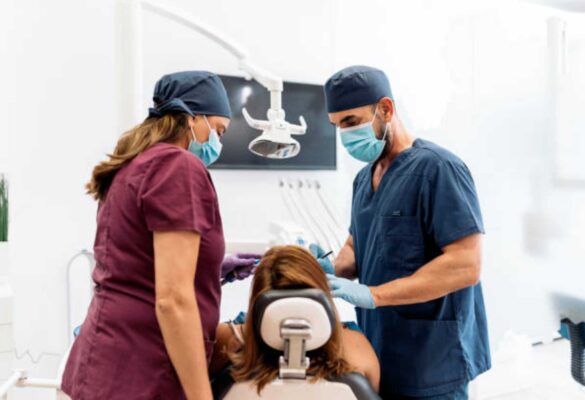 Cơ hội nghề nghiệp và mức lương ngành nha khoa tại Canada