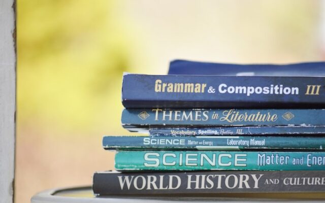 Chứng chỉ tiếng Anh IELTS là điều kiện bắt buộc du học Luật Canada