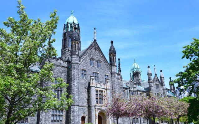 Trường Đại học McGill đào tạo uy tín ngành Luật tại Quebec Canada
