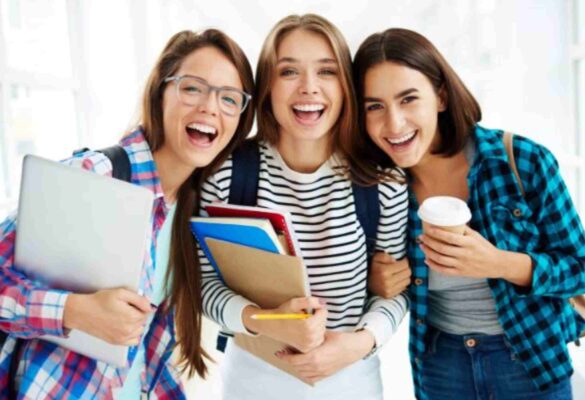 Các chương trình đào tạo nổi bật tại SAIT