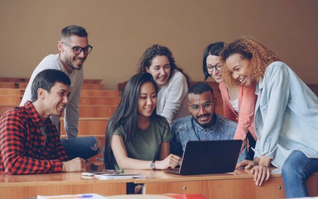 Lộ trình và điều kiện du học Canada ngành công nghệ thông tin