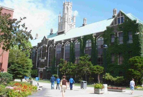Kinh nghiệm du học UWindsor