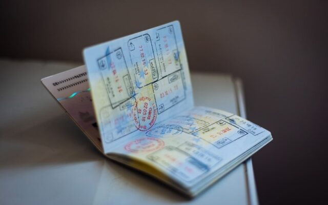 So sánh khác biệt giữa Study Permit và Visa du học Canada rõ ràng.