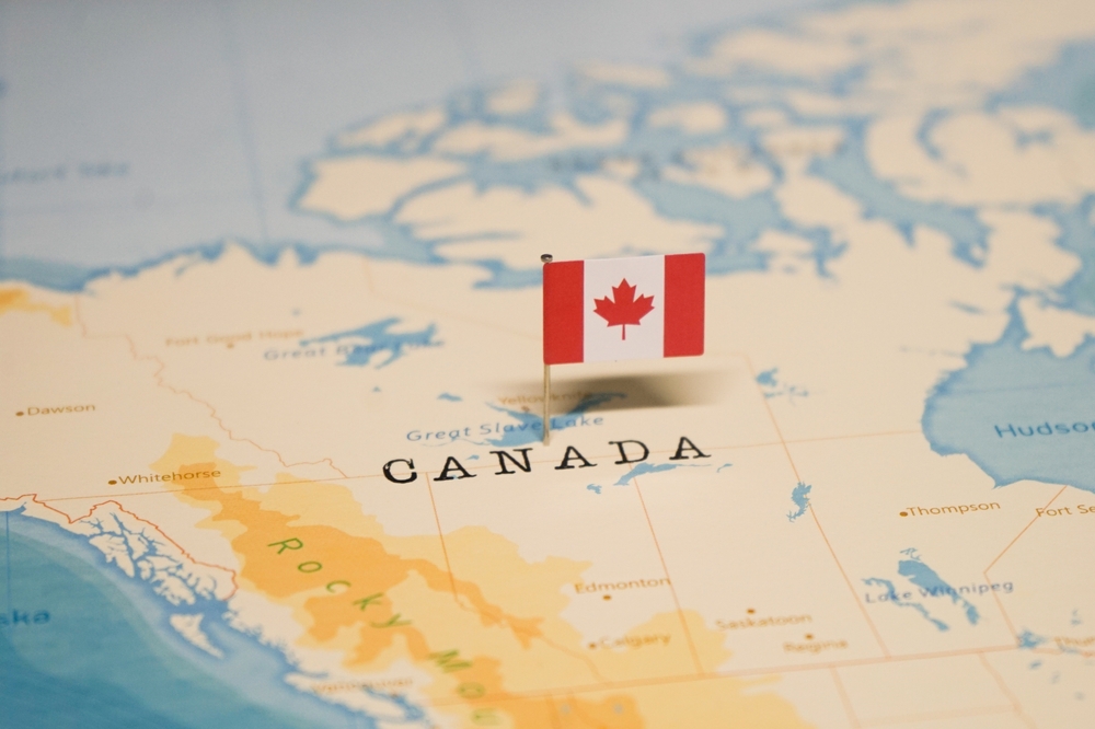 Du học sinh Canada được phép nhập học kỳ tháng 1/tháng 5 2025 trong lúc chờ Study Permit