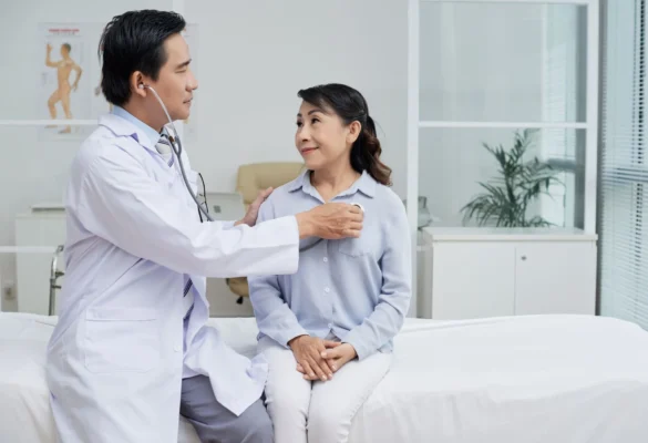 Các vị trí công việc phổ biến trong ngành chăm sóc sức khỏe