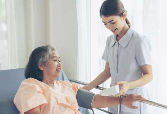 Mức lương ngành chăm sóc sức khỏe tại Canada