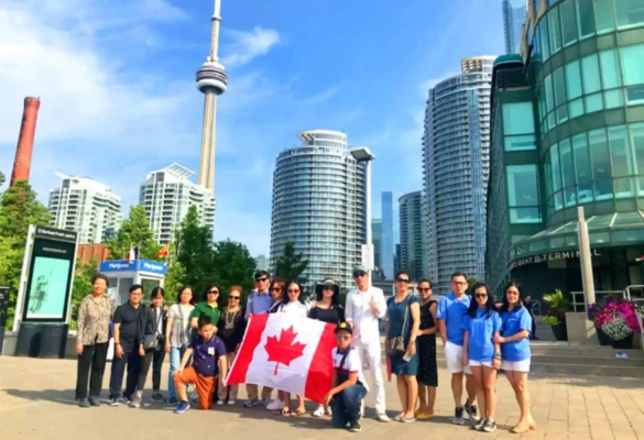 Bí quyết để tăng khả năng đậu visa bằng thư mời thăm thân Canada