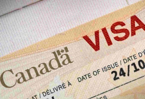 Du học Canada bố mẹ có visa 10 năm có thật không?
