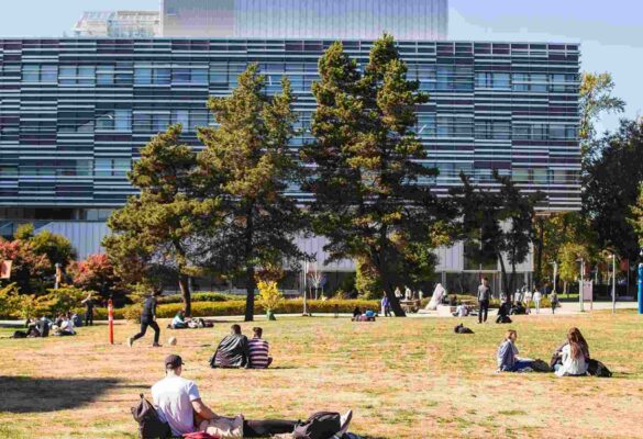 Đời sống sinh viên tại Langara College