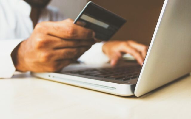Thanh toán lệ phí nộp hồ sơ xin visa Canada online