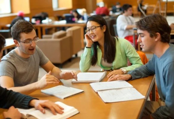 Các chương trình du học tiếng Anh phổ biến tại Úc