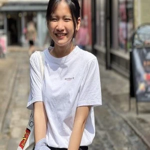 Khách hàng Lê Nguyễn Tường Vy